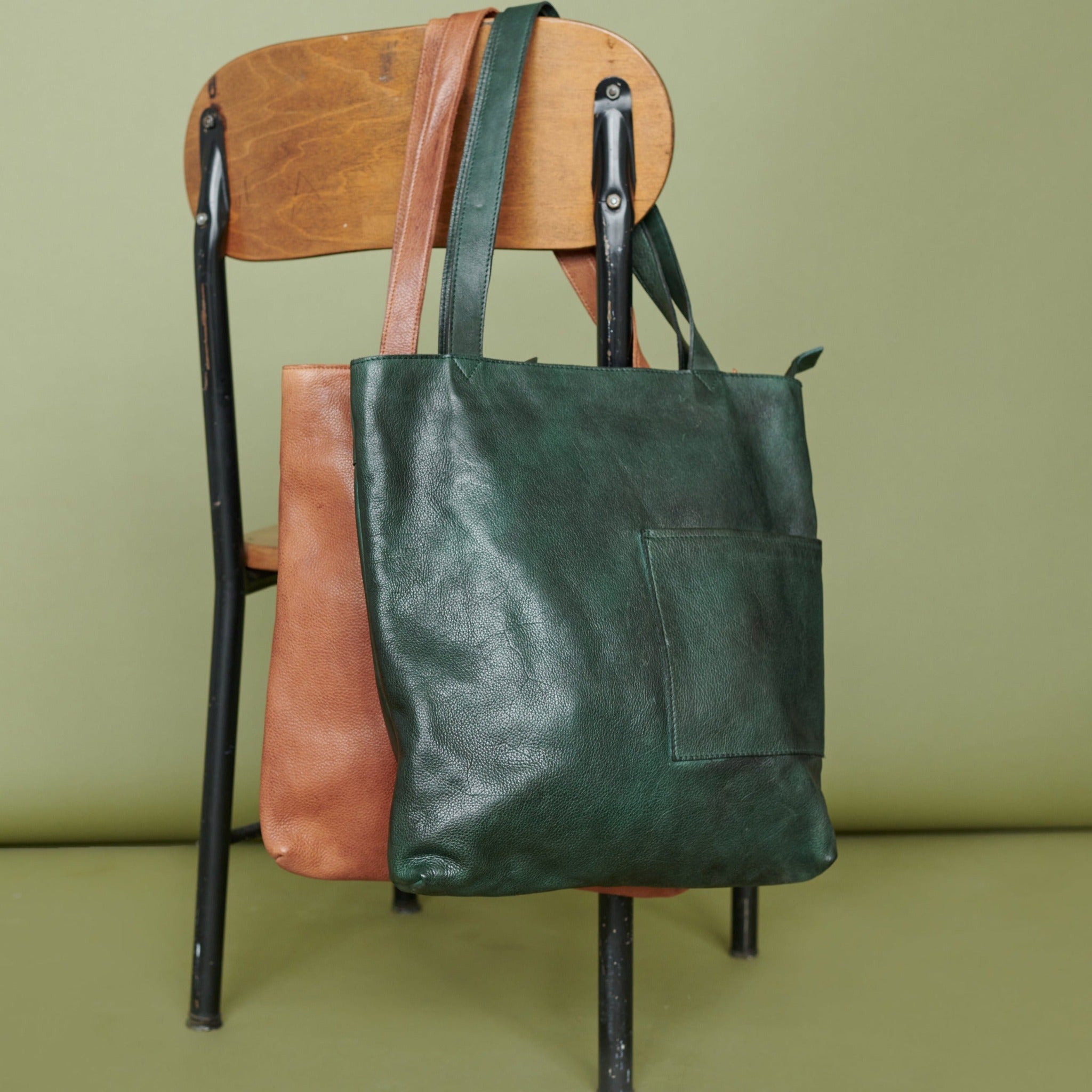 Leon Leather Tote Bag - Image 18