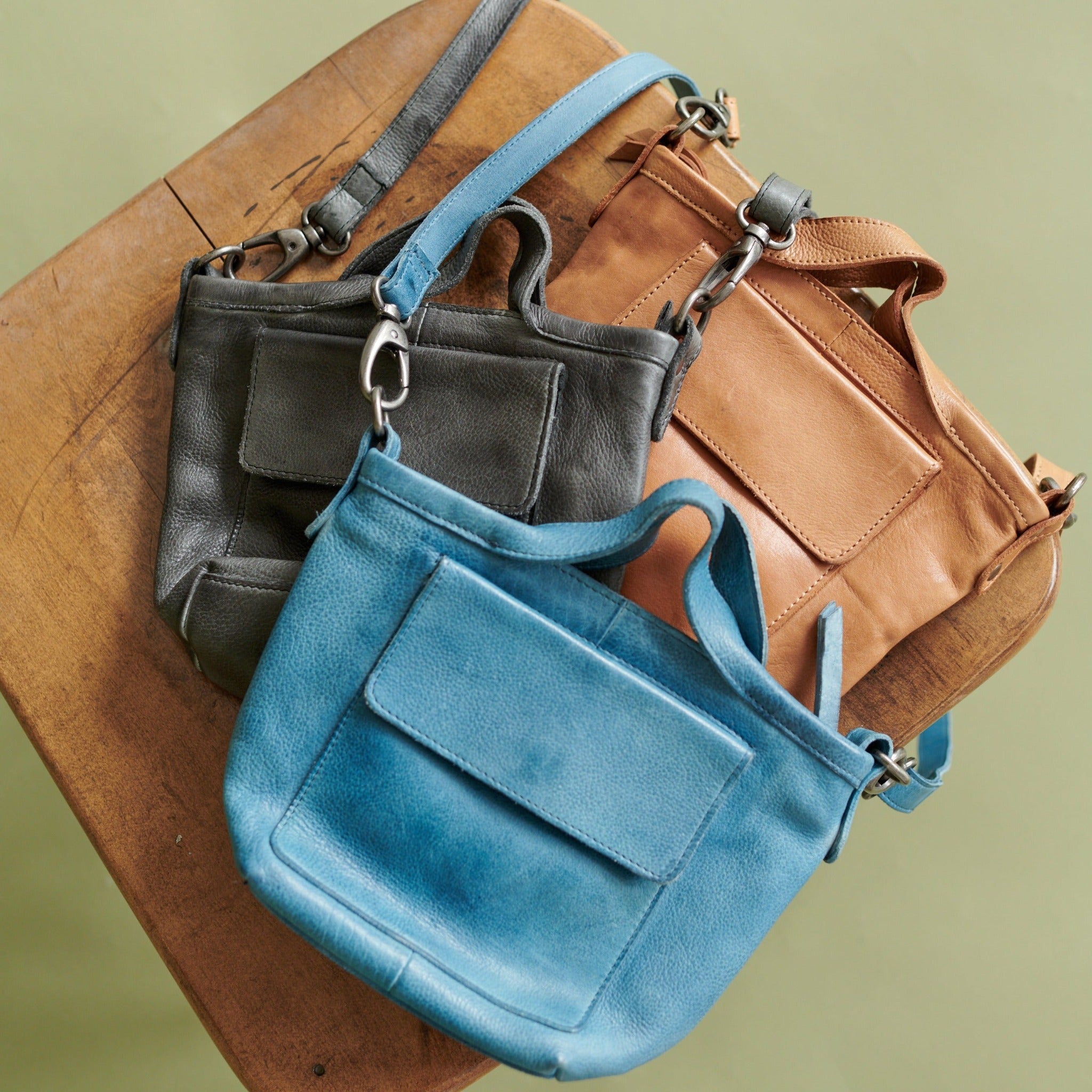 Mick Leather Crossbody Bag - Image 13