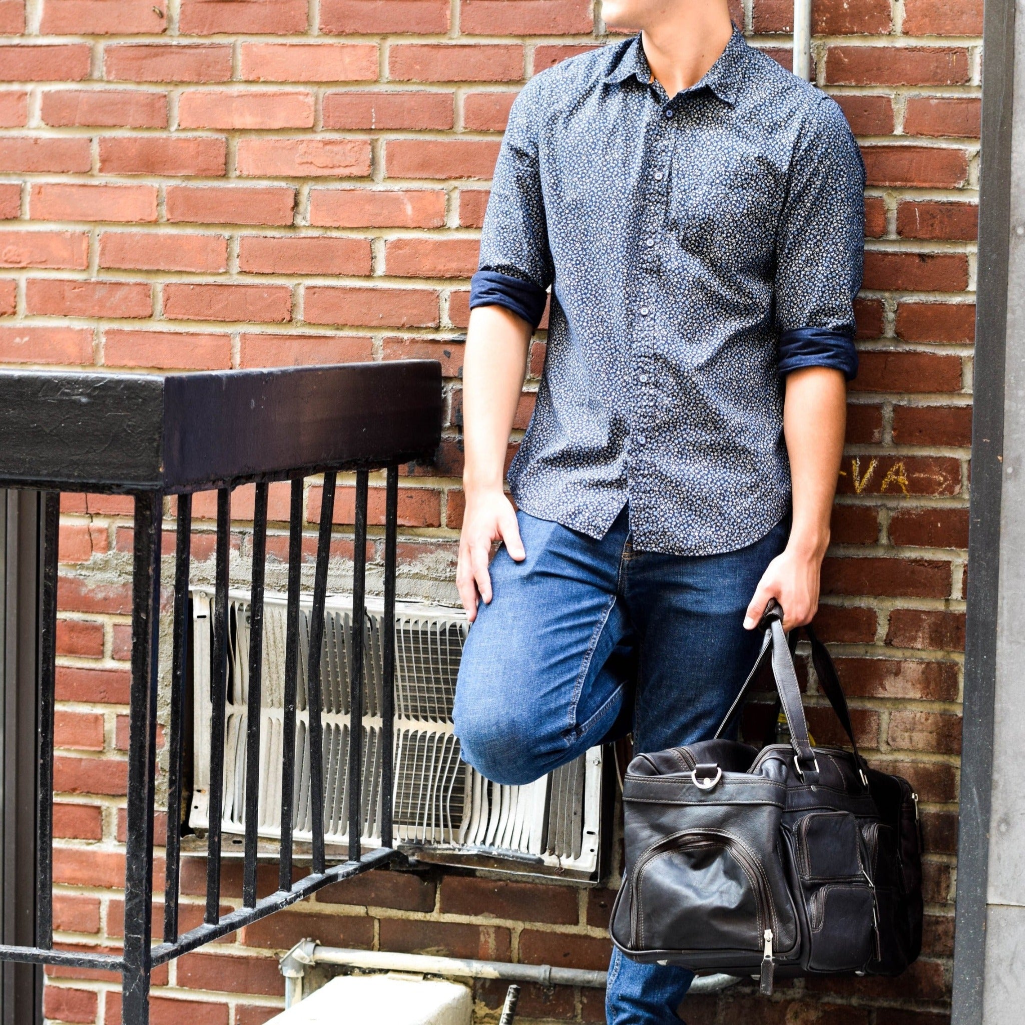 Deluxe Leather Travel Bag - Image 5