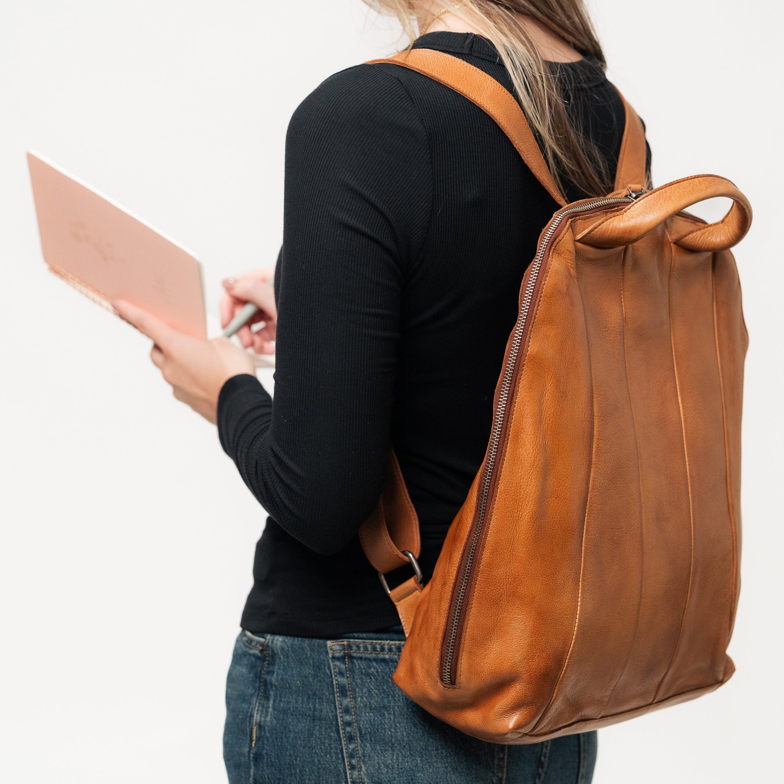 Moore Leather Backpack - Image 5