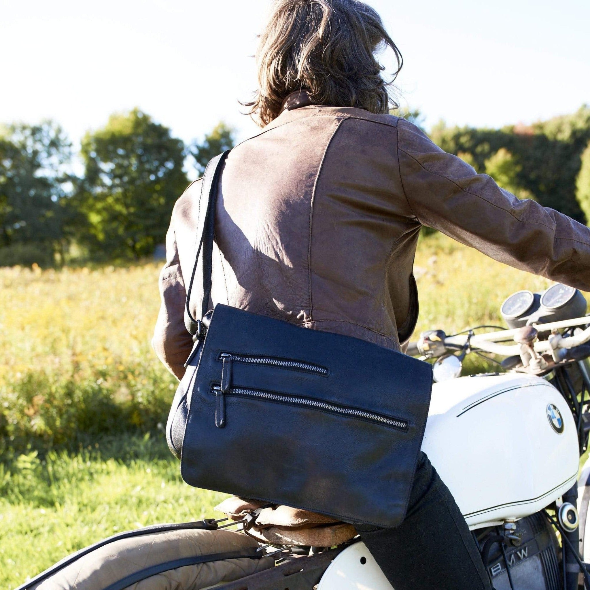 Spring St. Leather Messenger Bag - Image 10